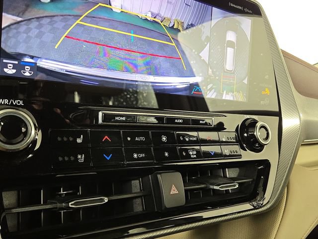 Used 2022 Toyota Highlander Platinum AWD/4WD image 20