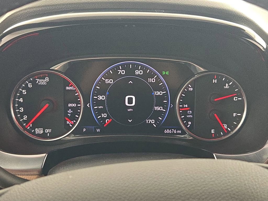 Used 2022 Chevrolet Traverse Premier FWD image 17