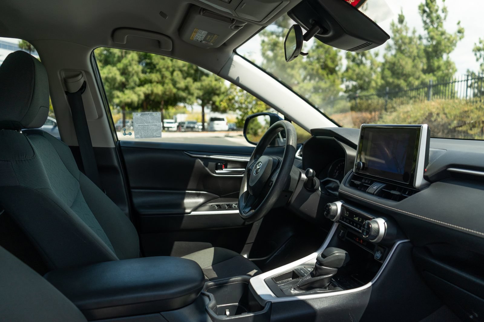 Certified 2025 Toyota RAV4 XLE FWD image 22