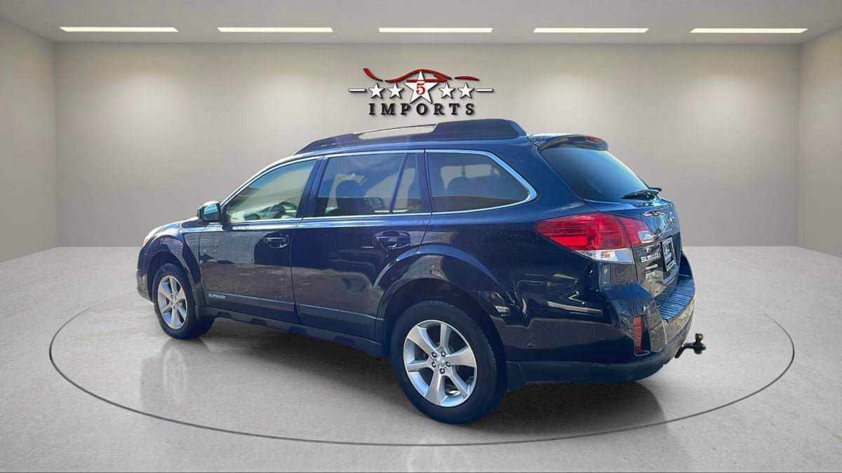 Used 2013 Subaru Outback 2.5i Limited AWD/4WD image 3