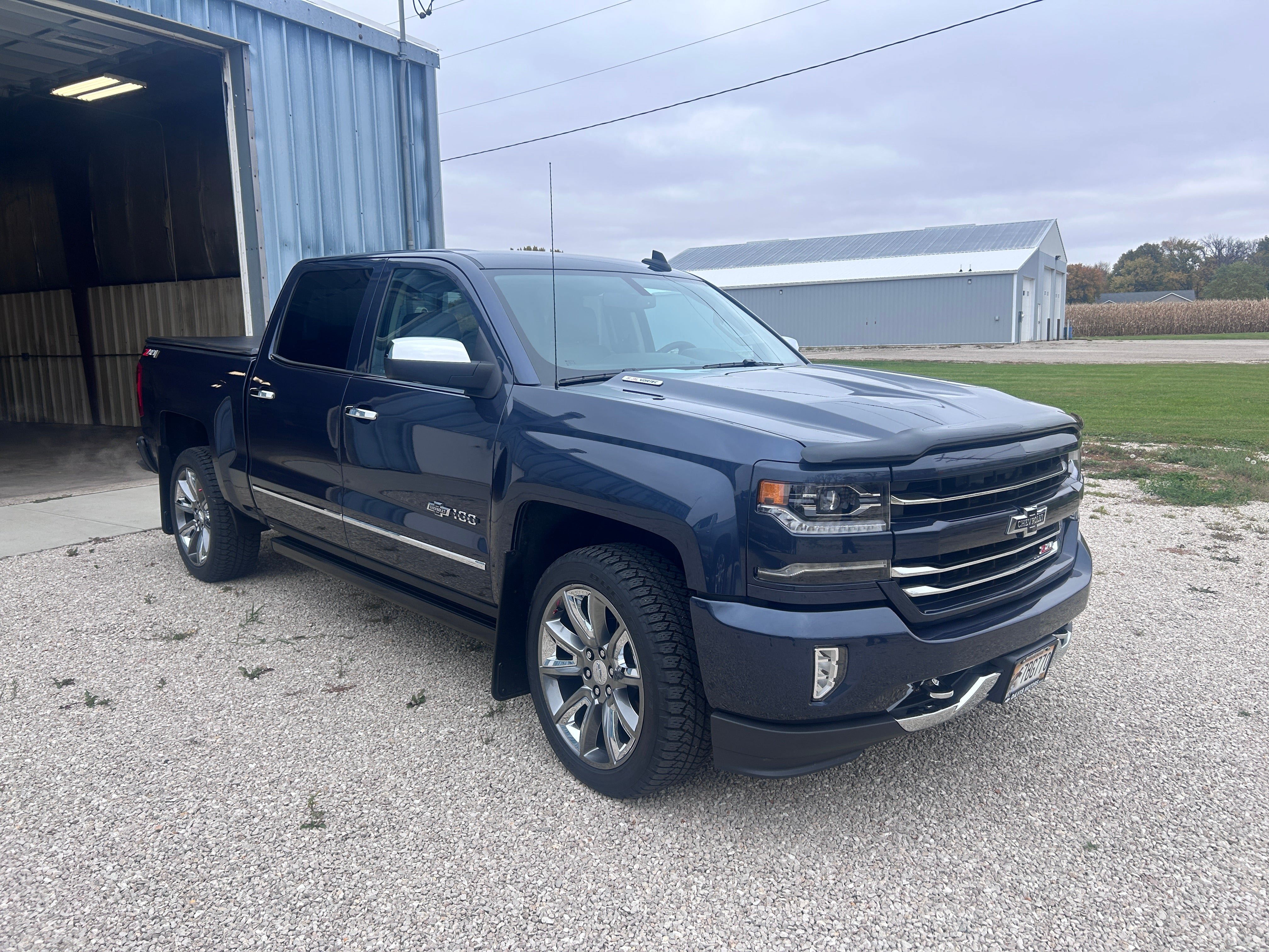 Used 2018 Chevrolet Silverado 1500 LTZ Z71 w/ Centennial Edition AWD/4WD image 4