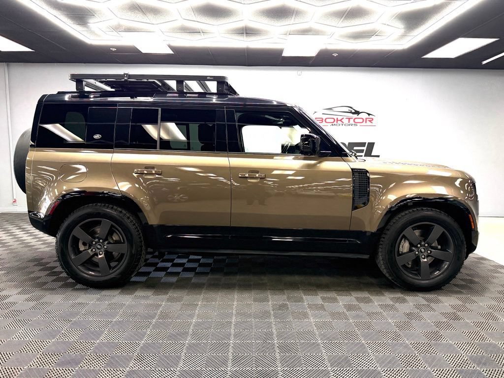 Used 2022 Land Rover Defender 110 X-Dynamic HSE AWD/4WD image 16