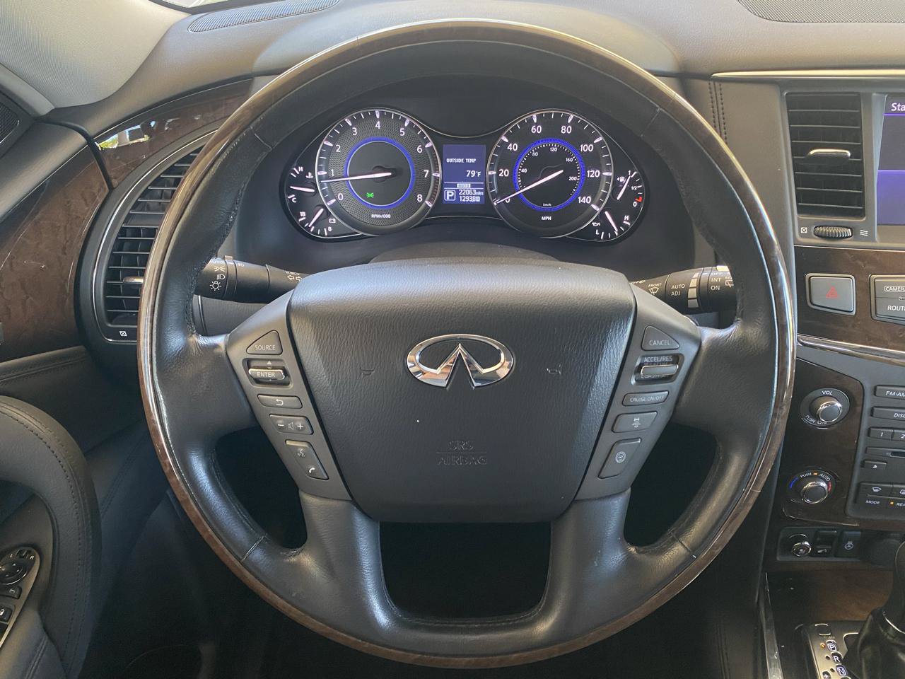 Used 2013 INFINITI QX56 4WD w/ Deluxe Touring Pkg image 10