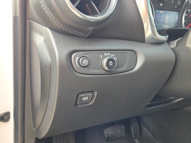 Used 2021 Chevrolet Blazer LT FWD image 23