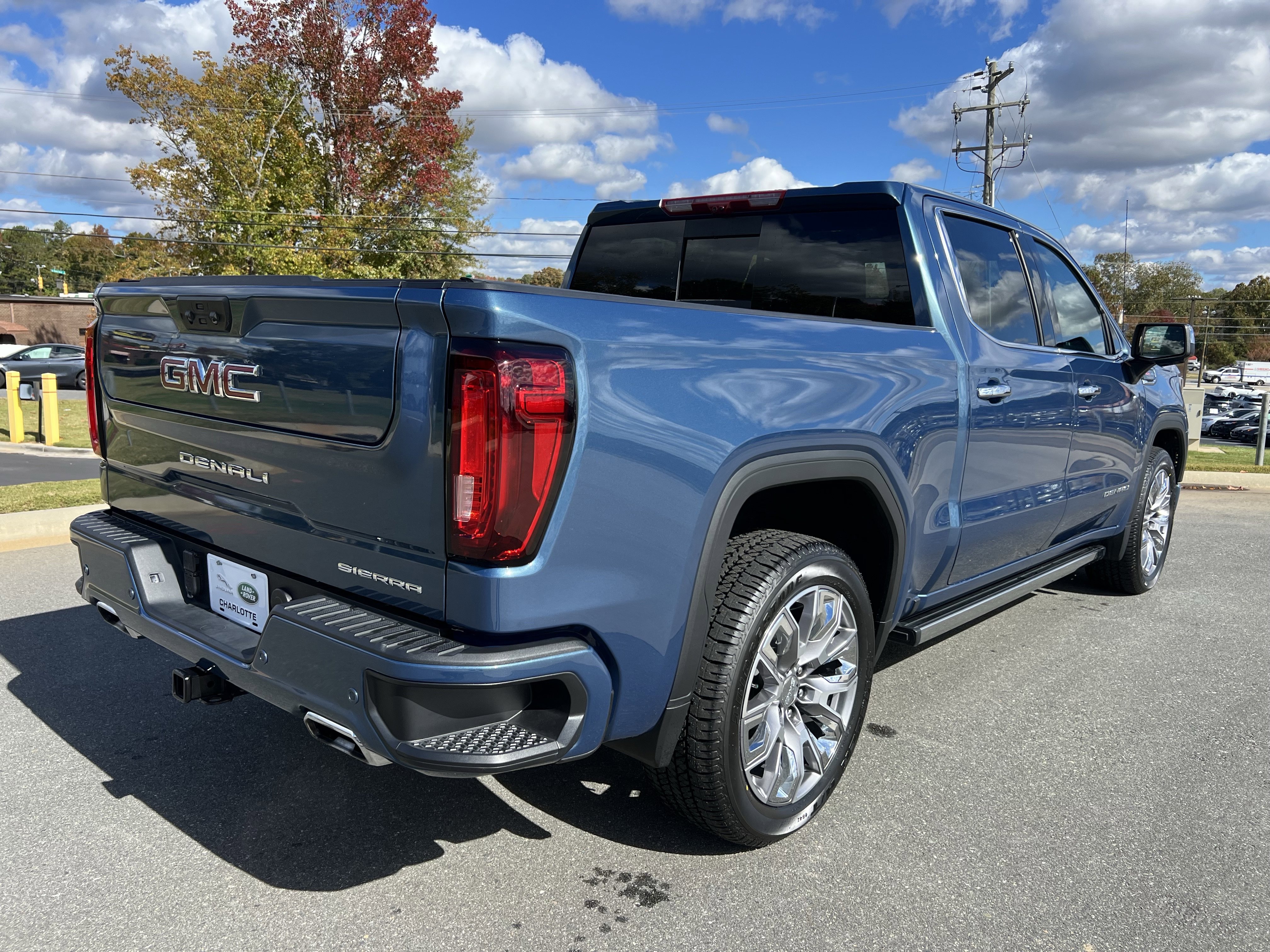 Used 2024 GMC Sierra 1500 Denali w/ Denali Reserve Package image 17