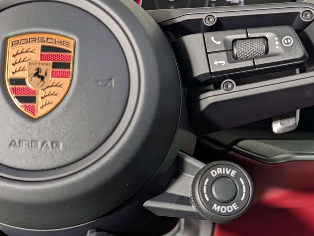 New 2026 Porsche Cayenne Coupe image 37