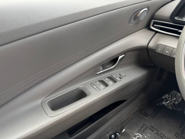 Used 2023 Hyundai Elantra SEL FWD image 32