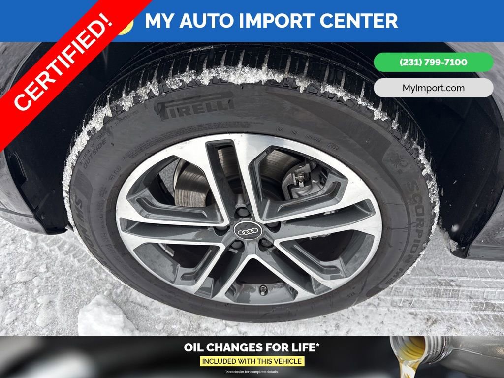 Used 2025 Audi Q5 Premium w/ Convenience Package image 9