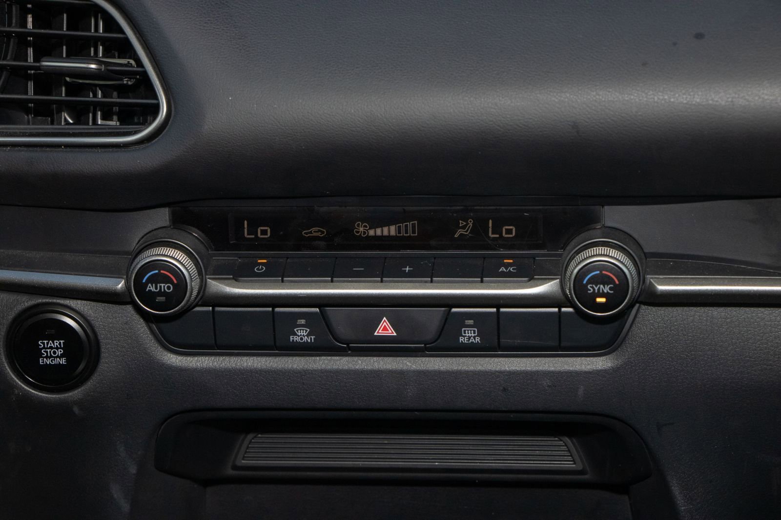 Used 2023 MAZDA CX-30 AWD 2.5 S w/ Select Package image 22