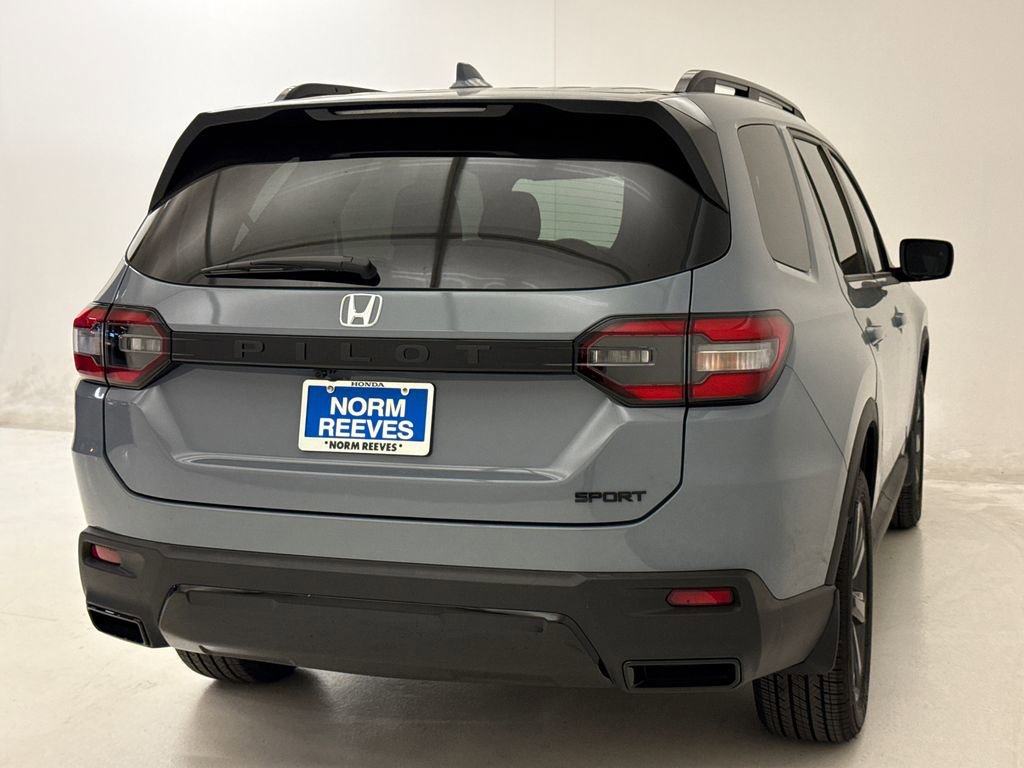 New 2026 Honda Pilot Sport image 9