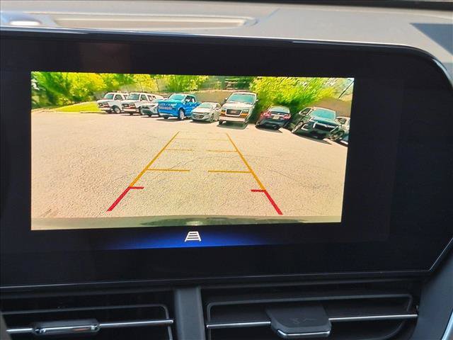 New 2026 Chevrolet Trax LT w/ Sunroof Package FWD image 13
