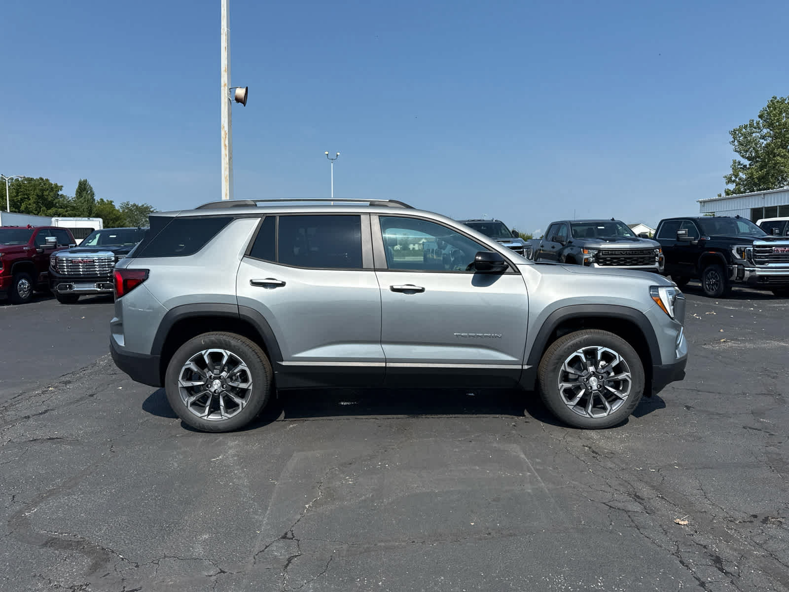 New 2027 GMC Terrain Elevation w/ Elevation Premium Package AWD/4WD image 6