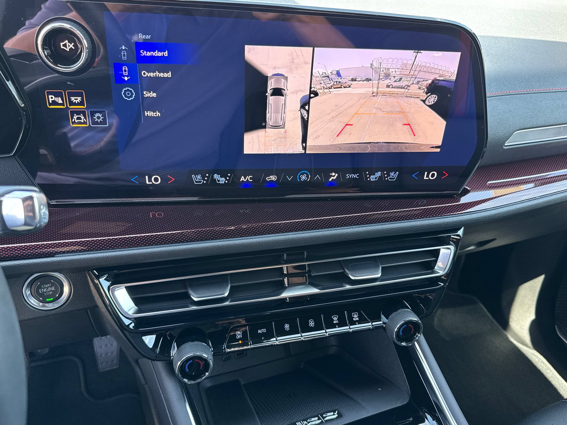 Used 2026 Chevrolet Traverse RS FWD image 24