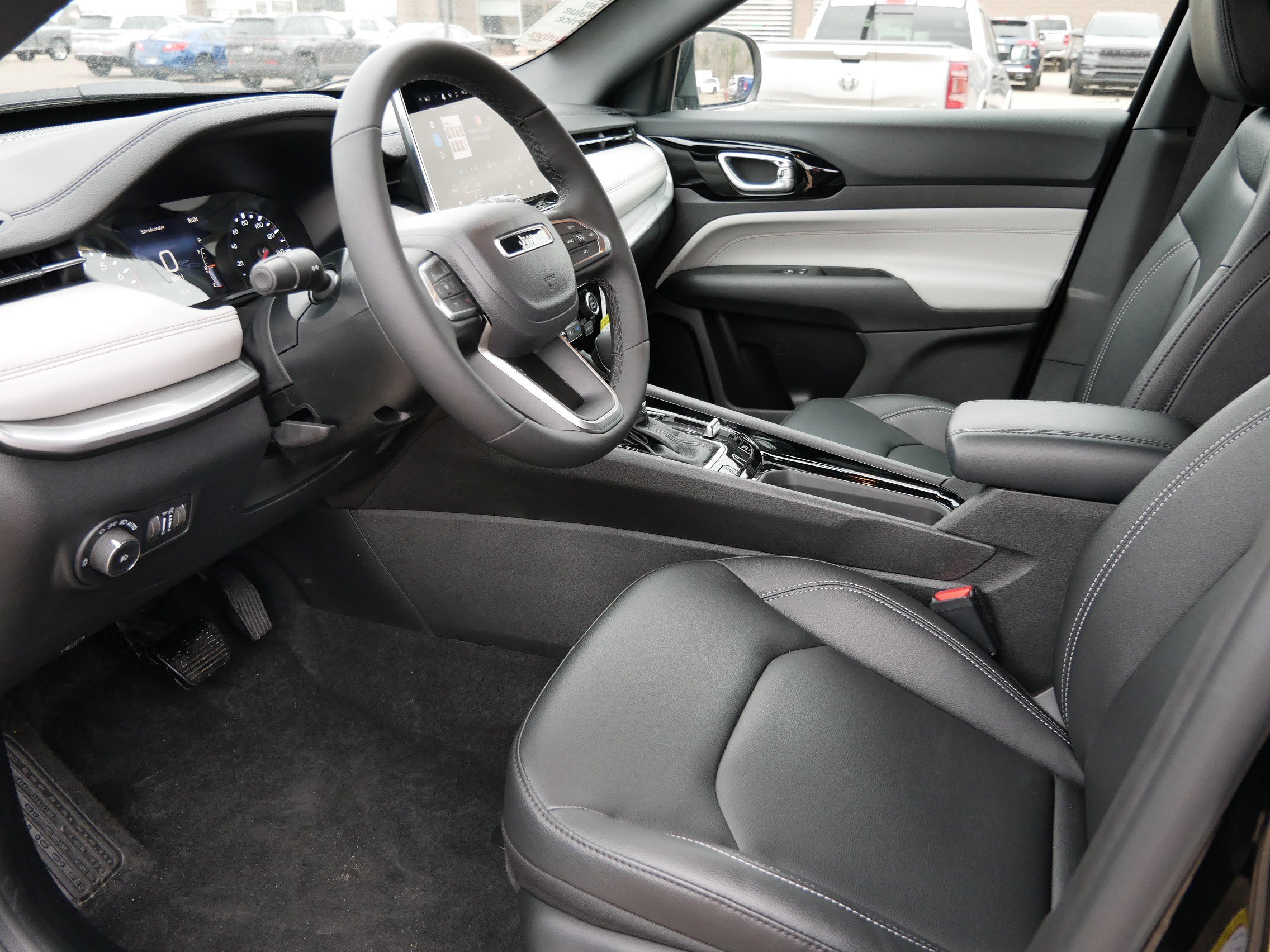 New 2026 Jeep Compass Limited image 7