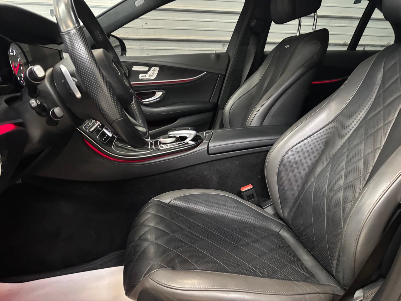 Used 2017 Mercedes-Benz E 300 4MATIC image 10