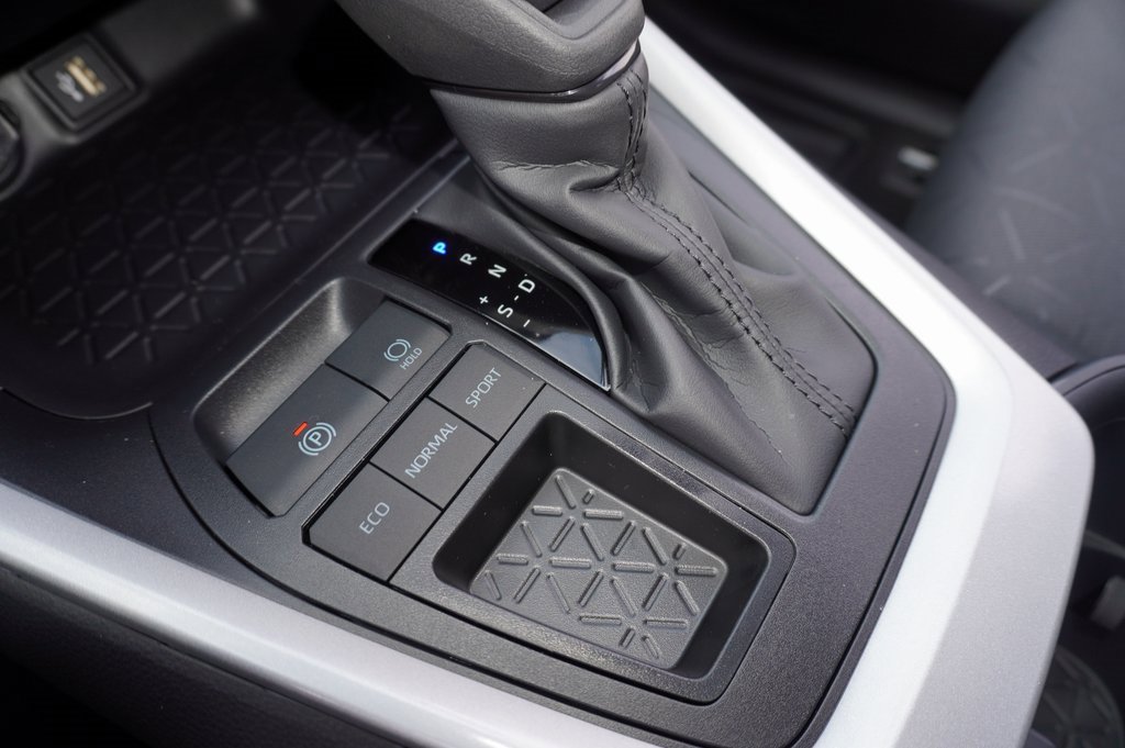 New 2025 Toyota RAV4 XLE image 19