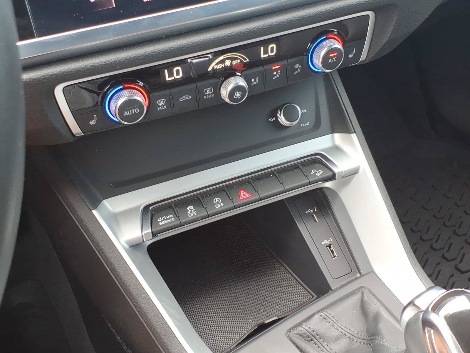 Used 2020 Audi Q3 2.0T Premium AWD/4WD image 21
