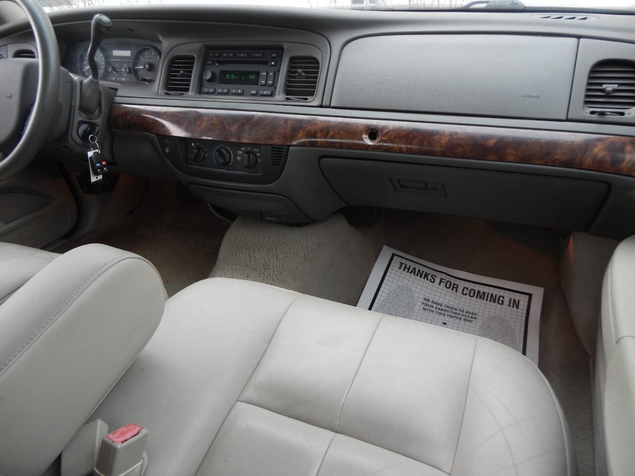 Used 2006 Mercury Grand Marquis GS RWD image 30