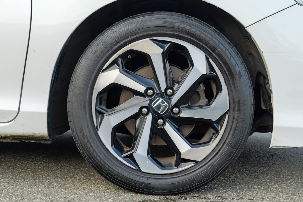 Used 2016 Honda Accord EX image 12