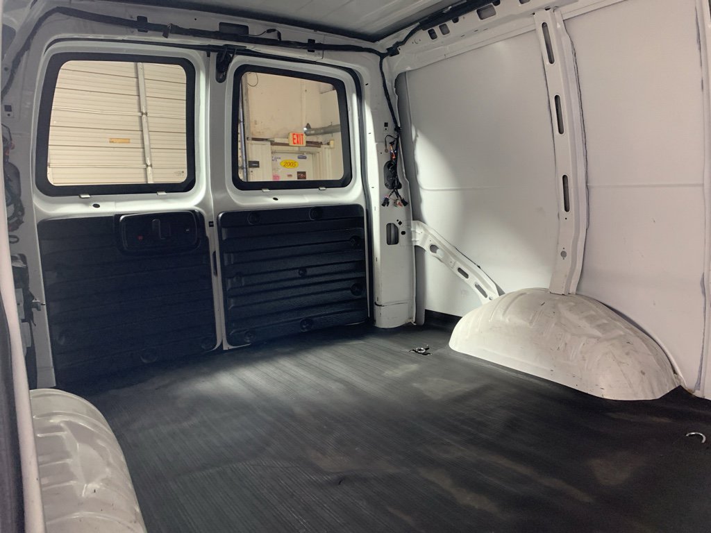 Used 2021 Chevrolet Express 2500 w/ Driver Convenience Package image 32