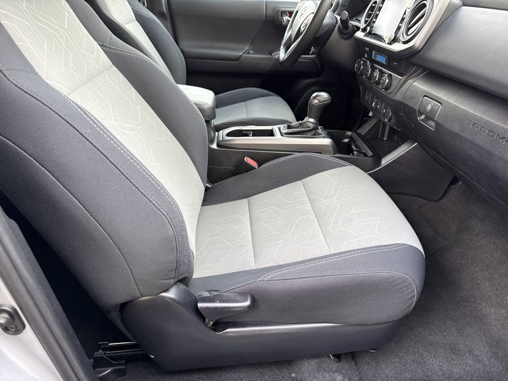 Used 2021 Toyota Tacoma TRD Off-Road image 13