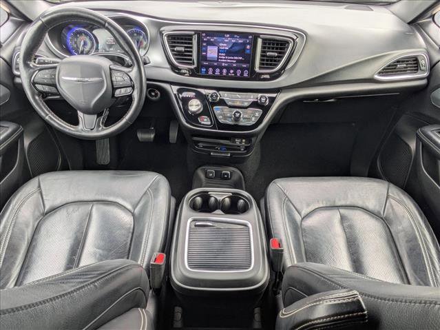 Used 2019 Chrysler Pacifica Touring-L Plus w/ Advanced Safetytec Group image 18