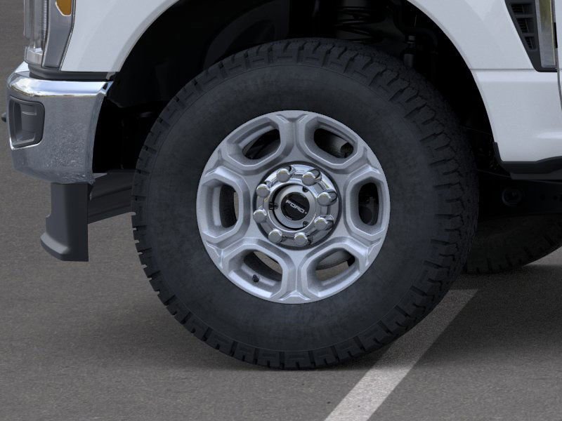 New 2026 Ford F350 XLT w/ FX4 Off-Road Package image 39