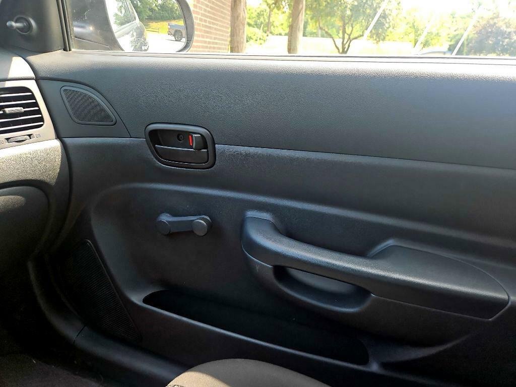 Used 2011 Hyundai Accent GS image 30