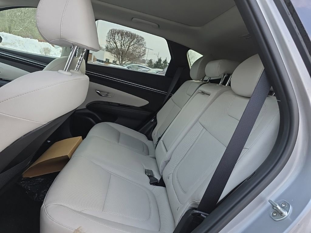 Used 2022 Hyundai Tucson Limited w/ Cargo Package image 23