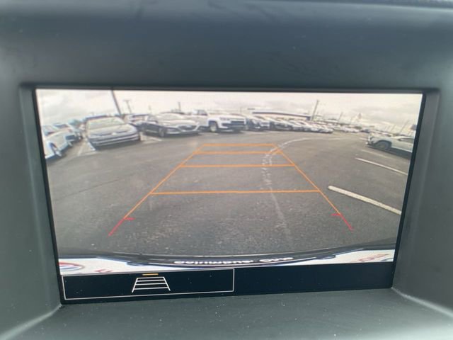 Used 2022 GMC Terrain SLE w/ Driver Convenience Package AWD/4WD image 17