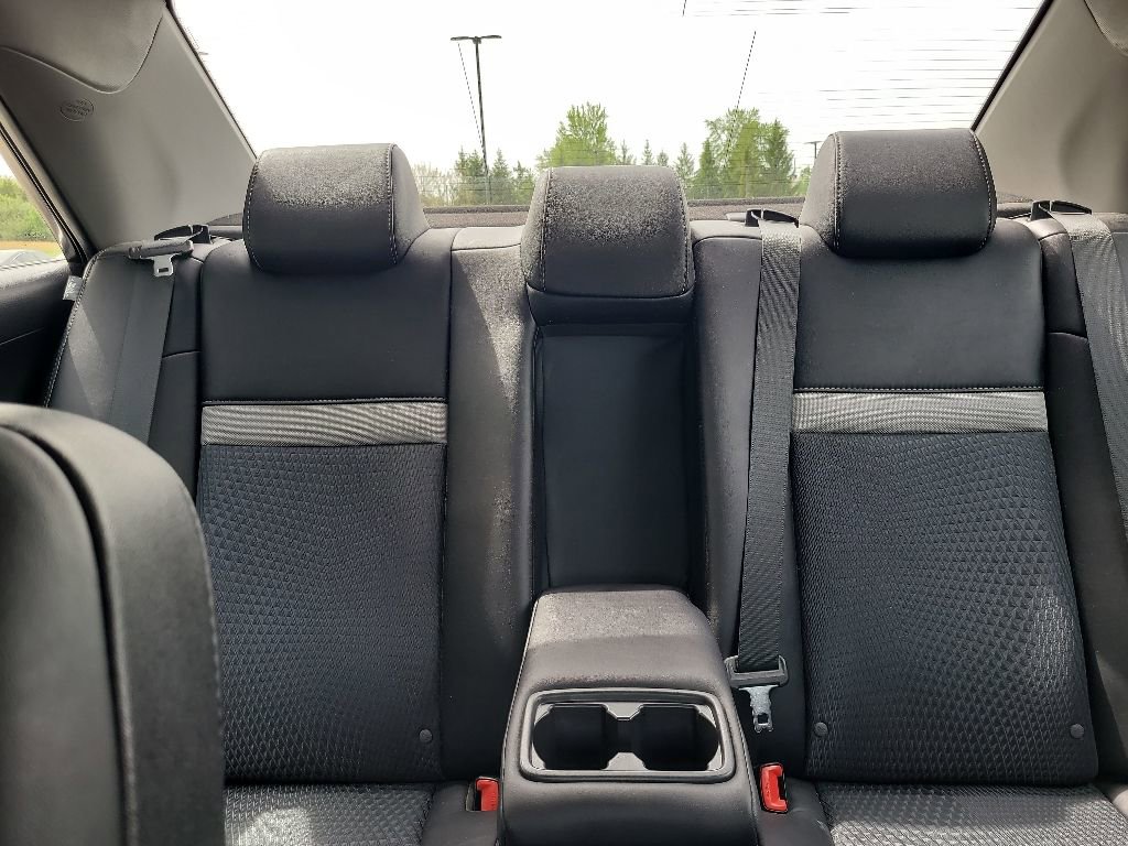 Used 2014 Toyota Camry SE FWD image 10