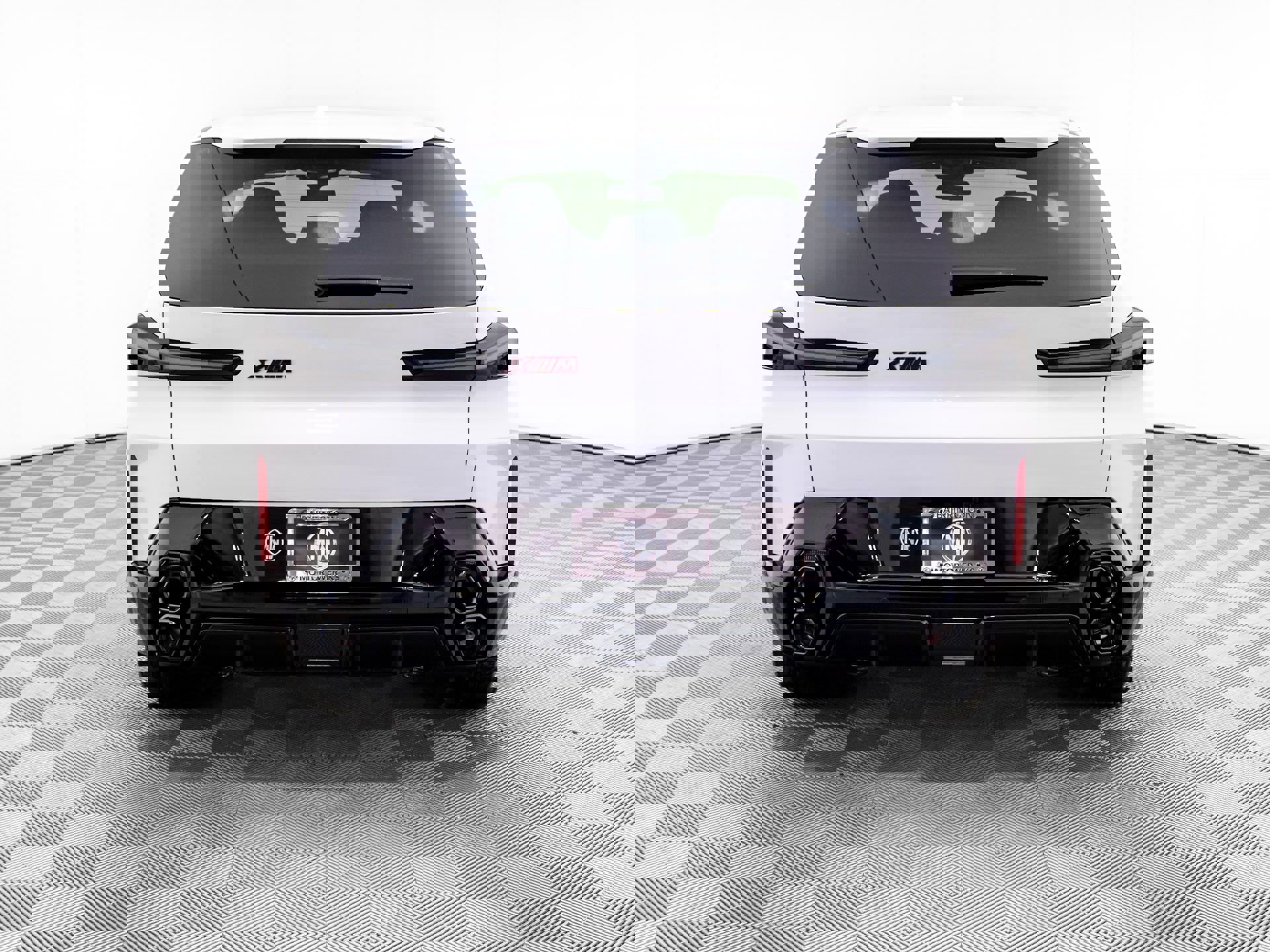 New 2026 BMW XM Label Red image 4