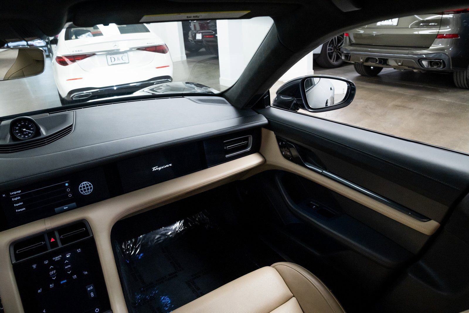 Used 2020 Porsche Taycan Turbo image 11