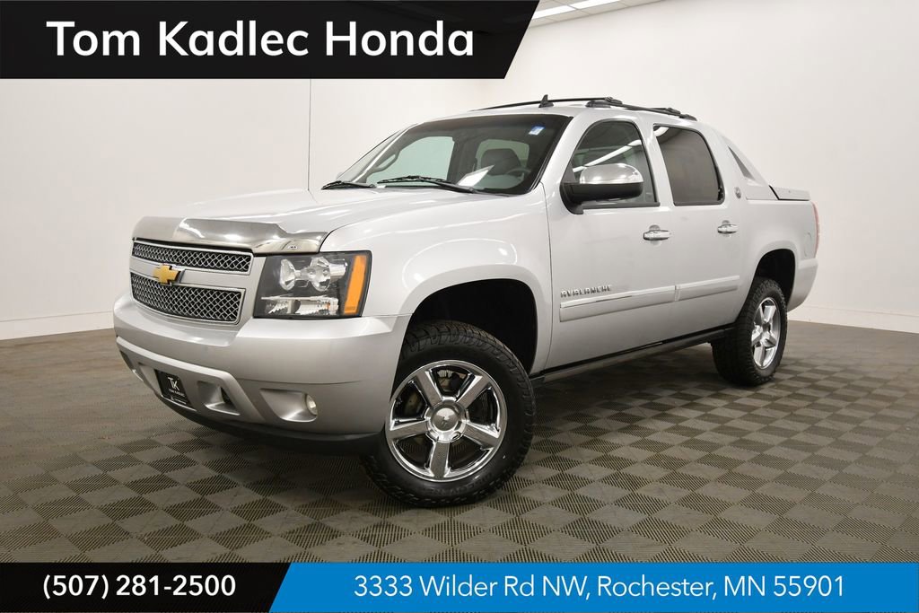 Used 2013 Chevrolet Avalanche LTZ AWD/4WD image 1