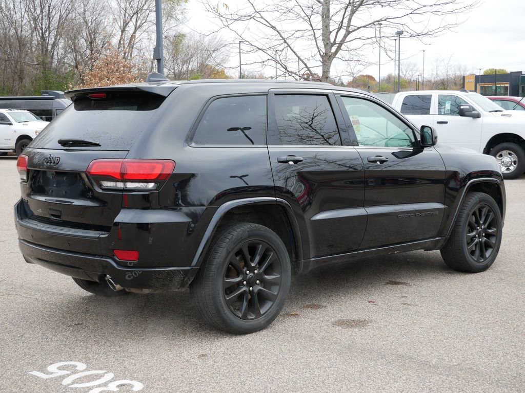 Used 2019 Jeep Grand Cherokee Altitude image 6