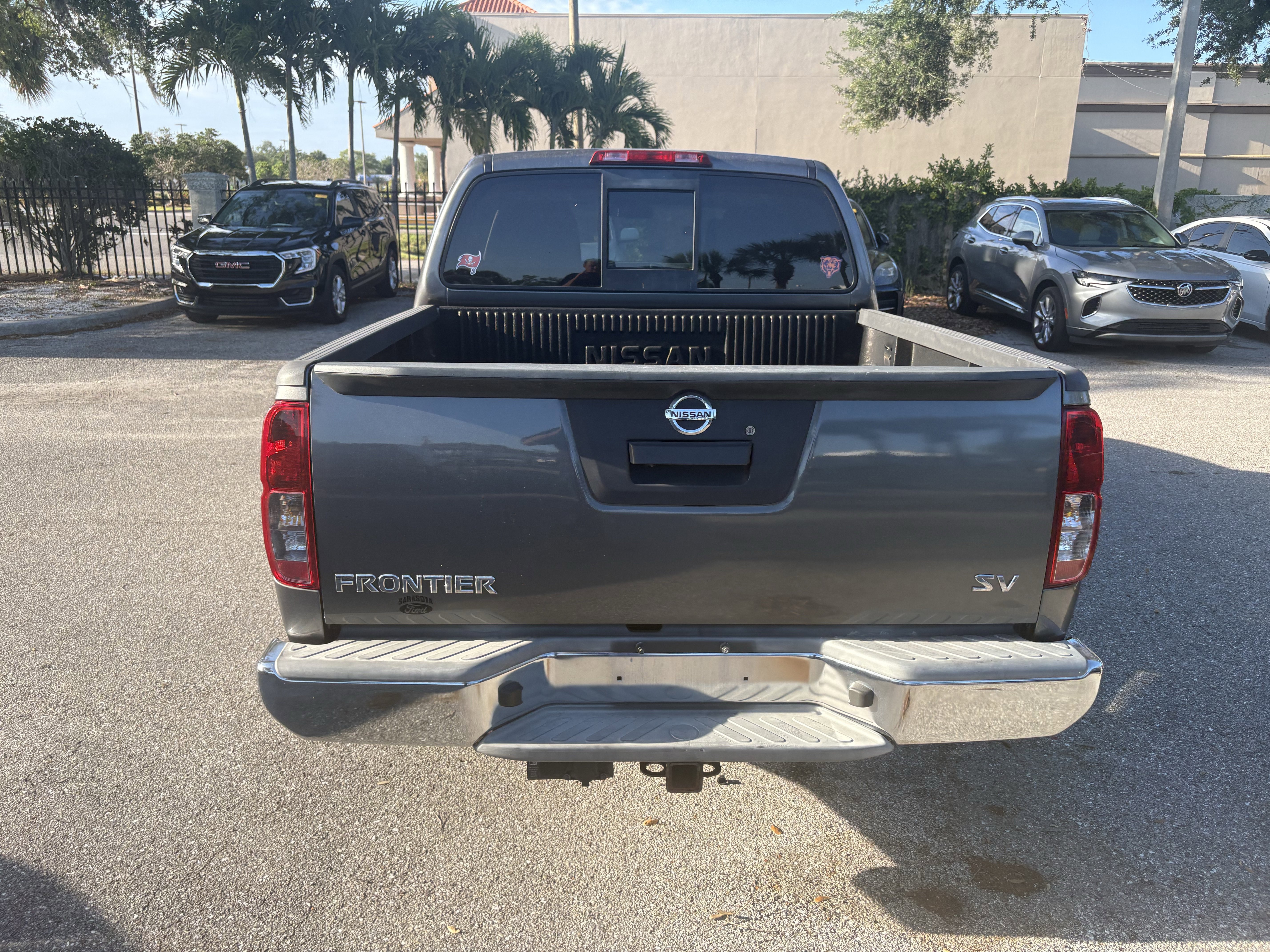Used 2019 Nissan Frontier SV RWD image 6