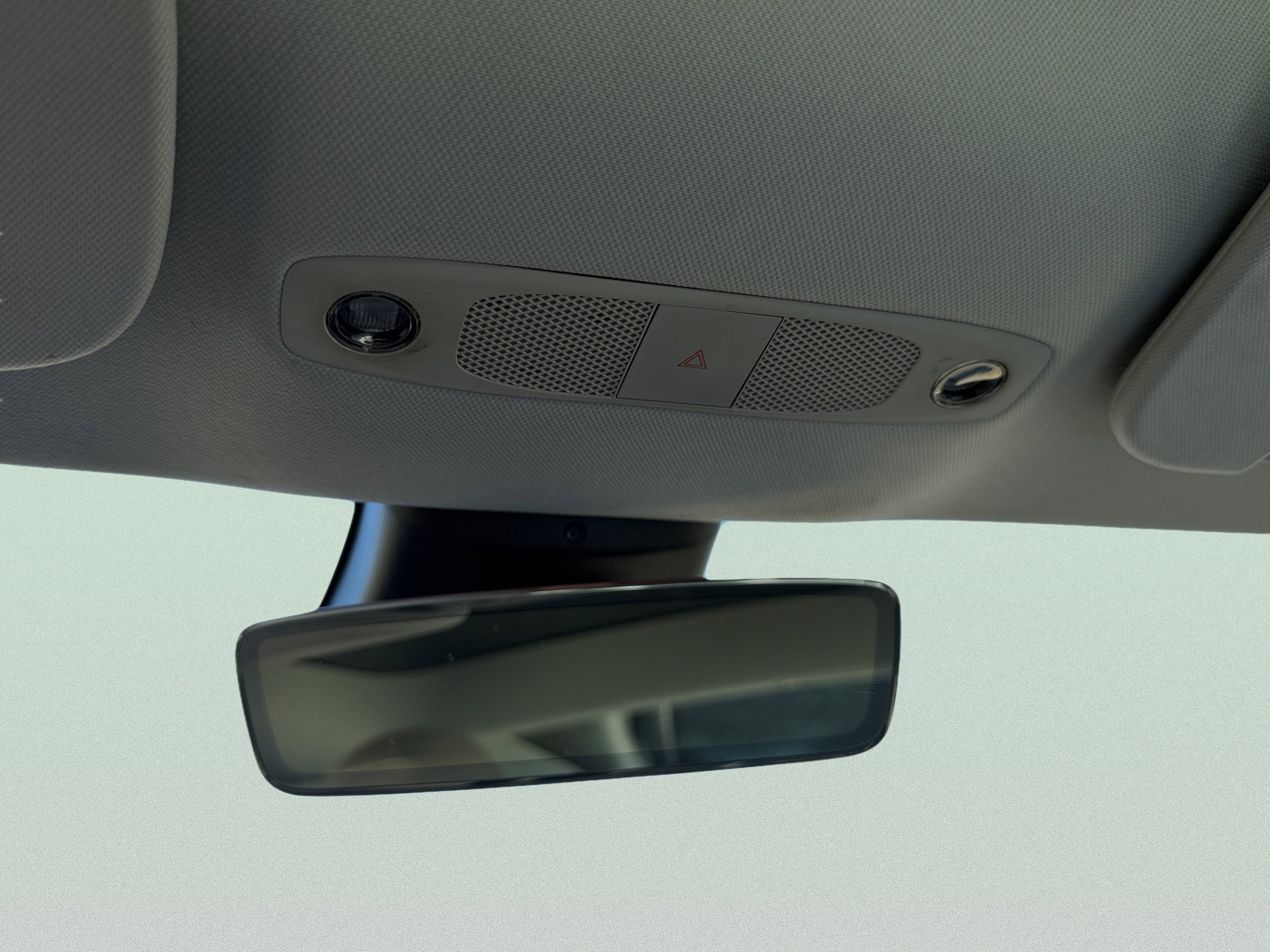 Used 2022 Tesla Model 3 Standard Range image 49