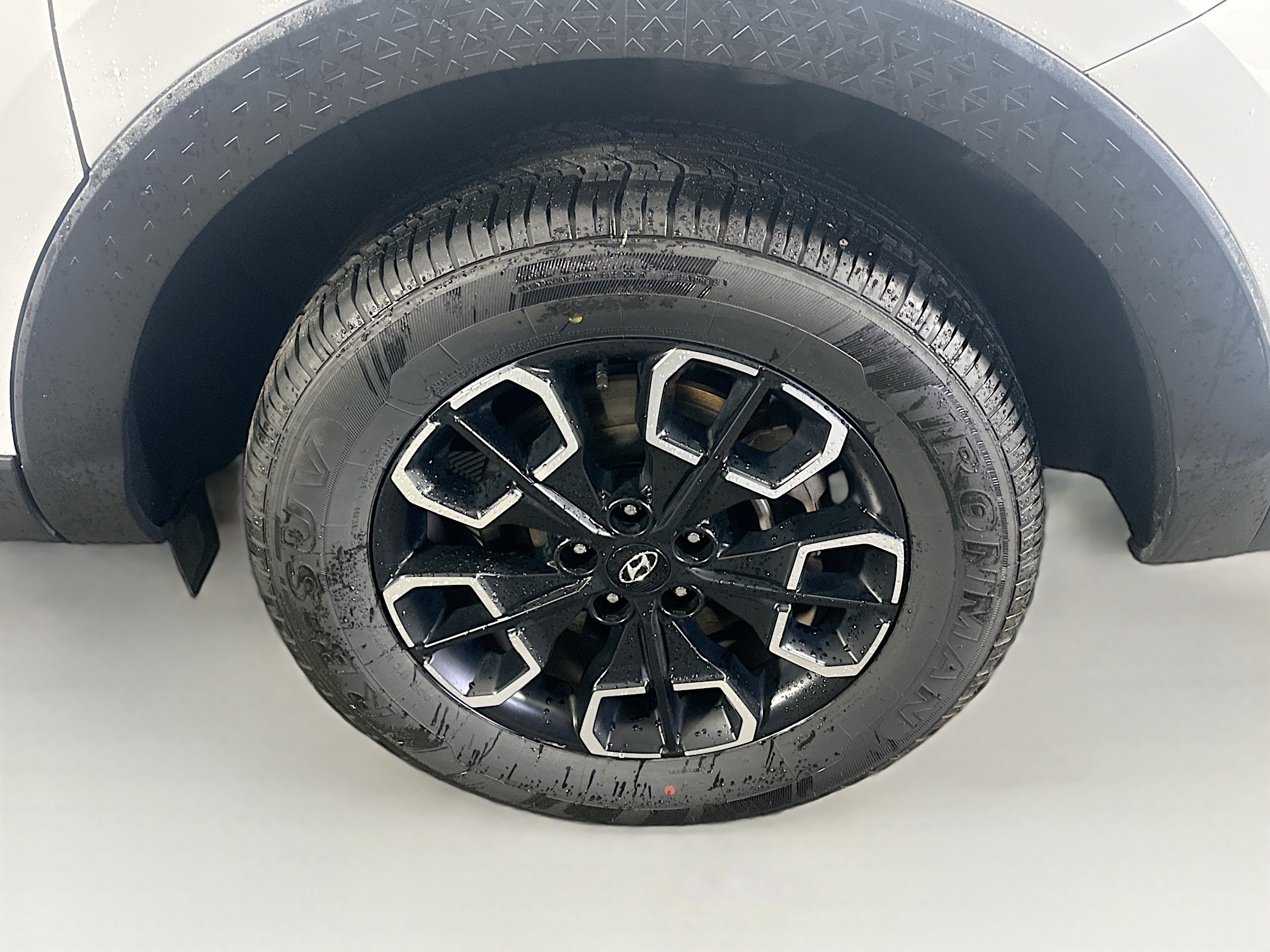 Used 2024 Hyundai Santa Cruz SEL image 11