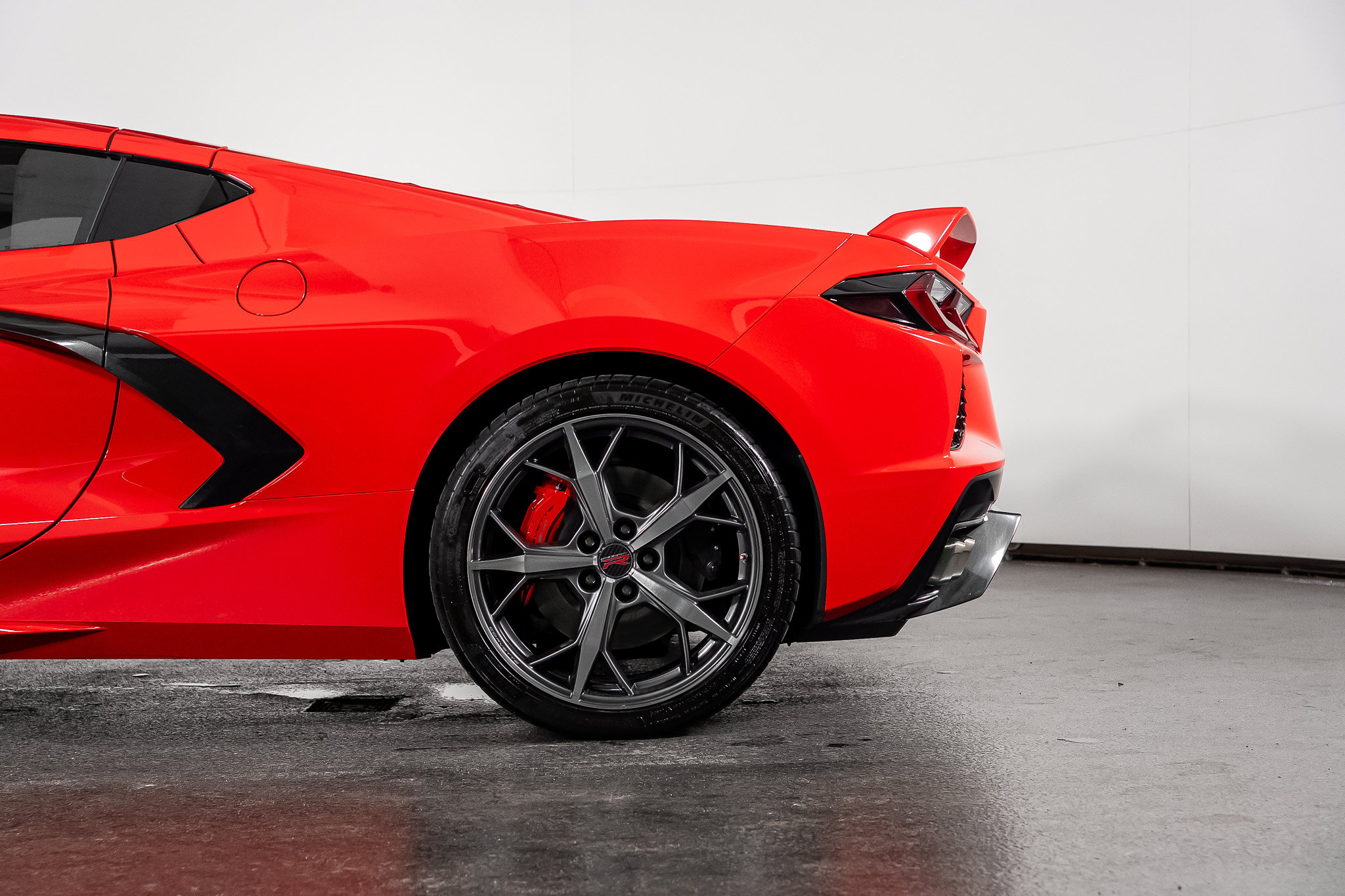 Used 2022 Chevrolet Corvette Stingray Premium Cpe w/ Z51 Performance Package RWD image 19