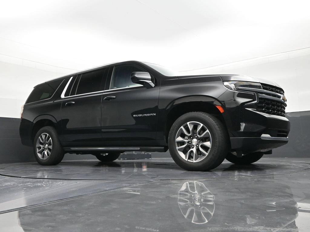 Used 2022 Chevrolet Suburban LS w/ Driver Alert Package RWD image 26