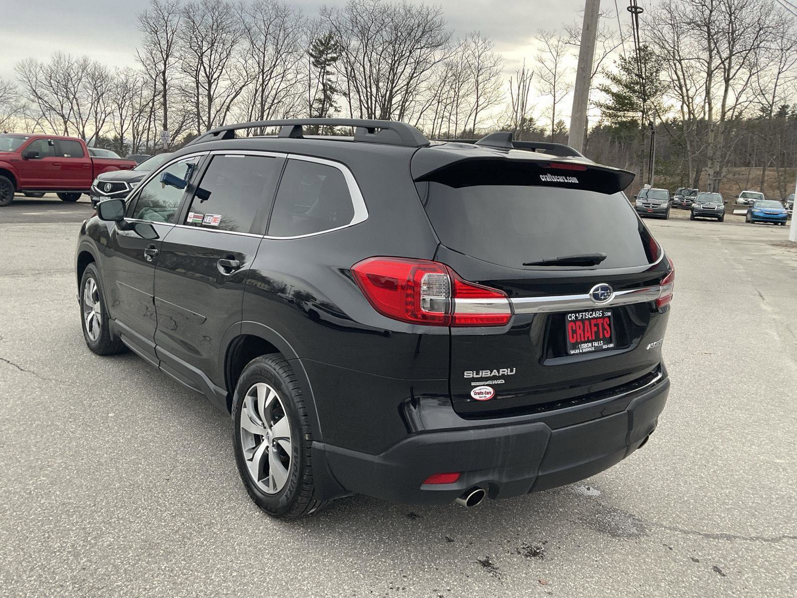 Used 2019 Subaru Ascent Premium image 3