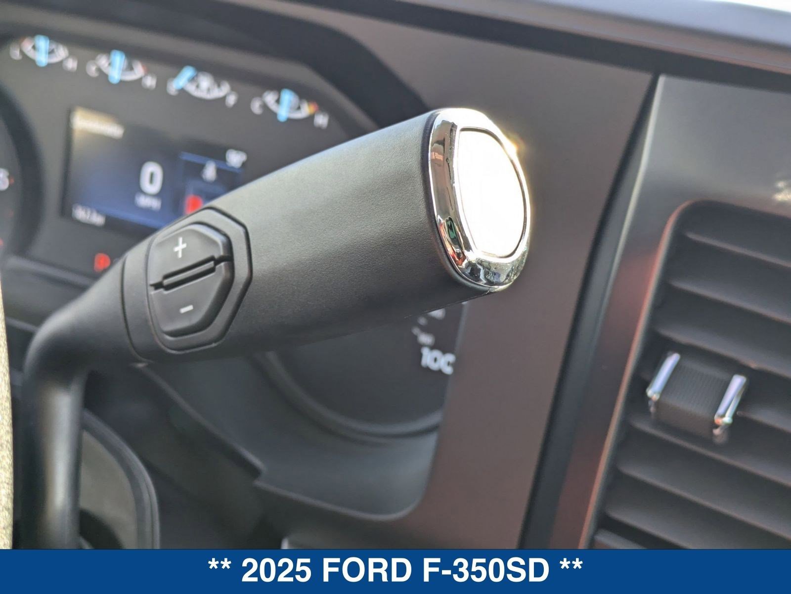 New 2025 Ford F350 XL w/ XL Chrome Package image 28