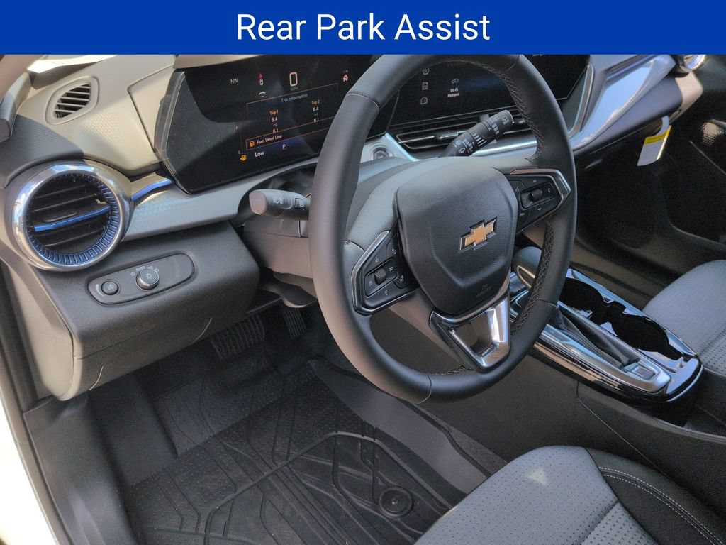 New 2026 Chevrolet Trax LT w/ Driver Confidence Package FWD image 11