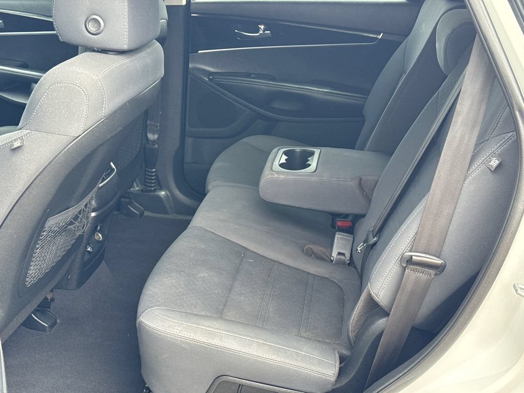 Used 2019 Kia Sorento FWD image 20