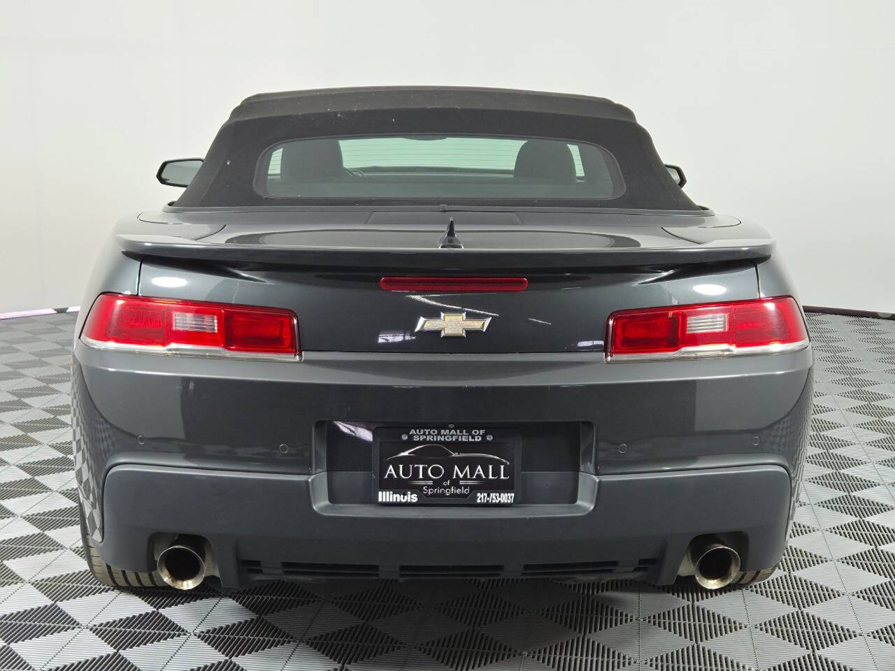 Used 2015 Chevrolet Camaro LT RWD image 6