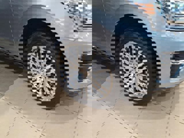 Used 2024 Ford Expedition Limited image 34