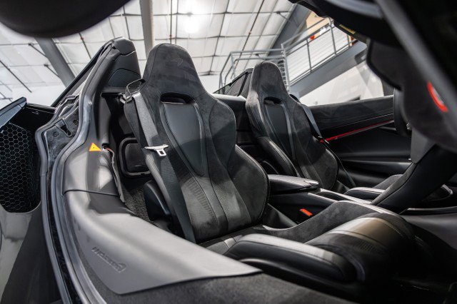 Used 2020 McLaren 720S Spider RWD image 21