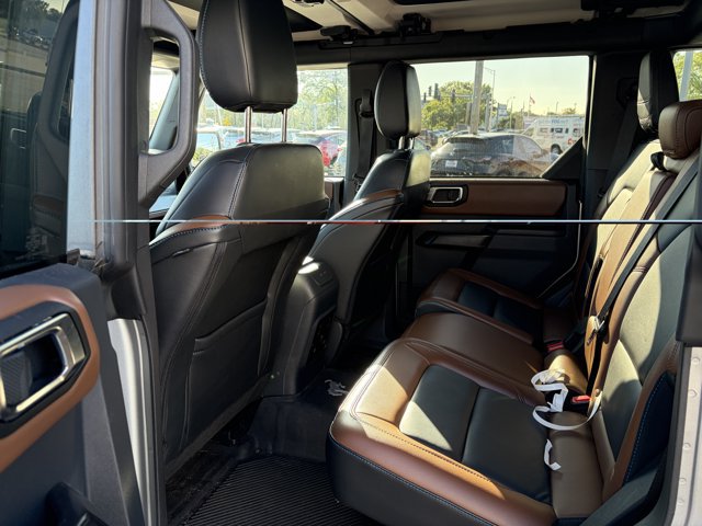 Used 2024 Ford Bronco Outer Banks AWD/4WD image 4