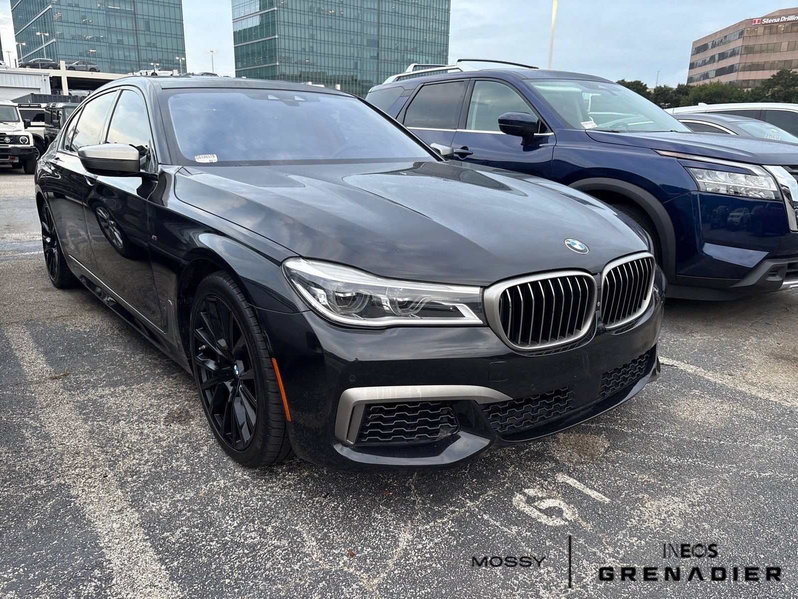 Used 2018 BMW M760i xDrive AWD/4WD image 1