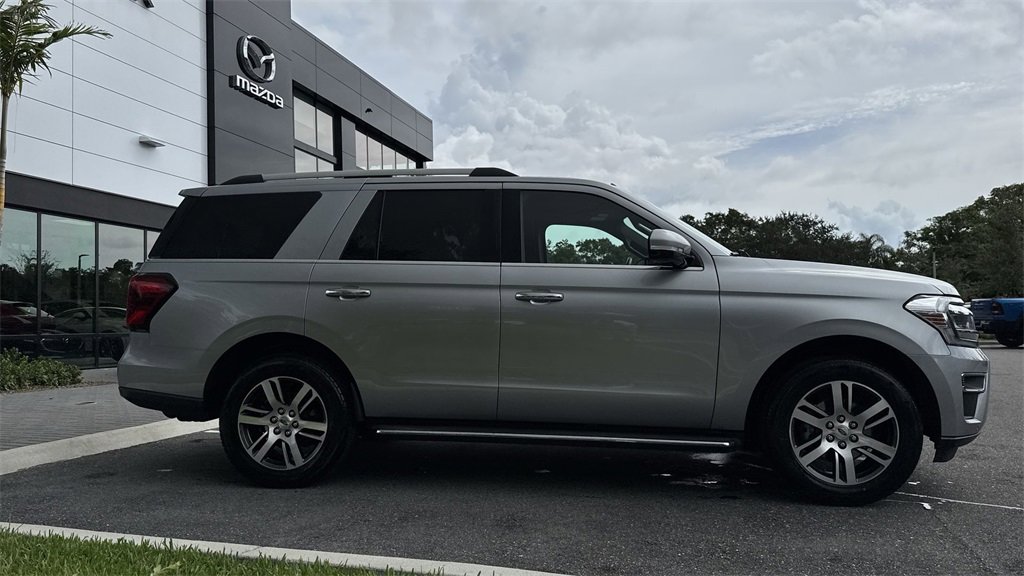 Used 2023 Ford Expedition Limited image 24